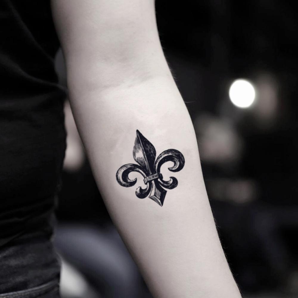 fake small fleur flor de lis lys new orleans saints vintage temporary tattoo sticker design idea on inner arm