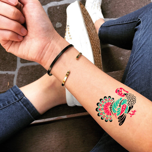 fake small turkey animal color temporary tattoo sticker design idea on forearm